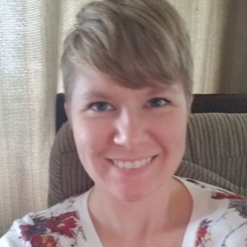 Meet your Posher, Brooke